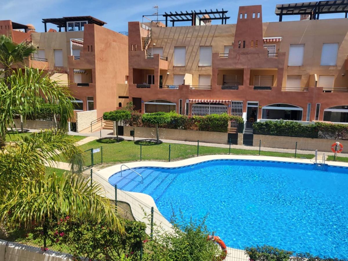Apartamento Coqueto Con Terraza Y Cerca De La Piscina Comunitaria Y De La Playa! Apartment Playas de Vera Exterior photo